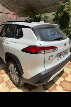 تۆیۆتا کۆرۆلا کرۆس